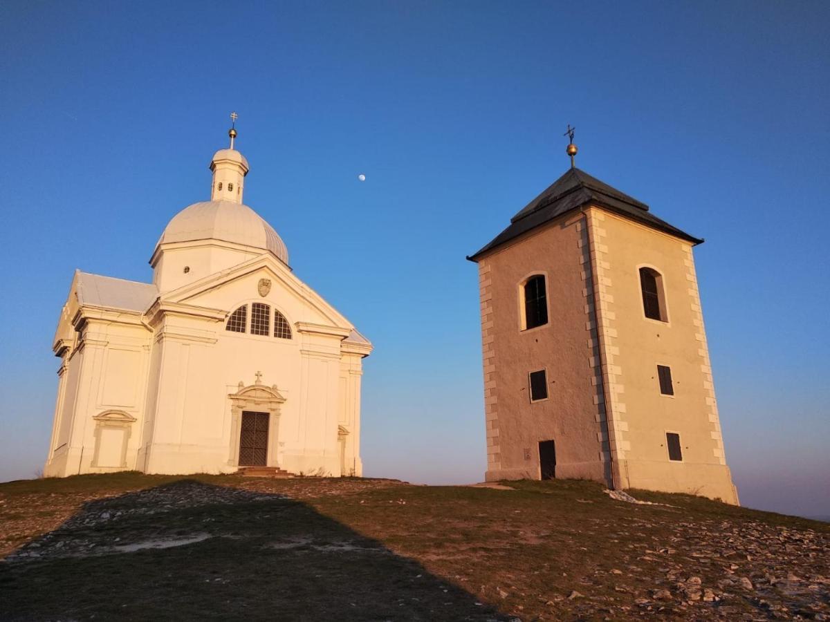 Appartement Le Miracle Rezidence Speicher Mikulov Exteriör bild